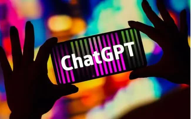 "ChatGPT vừa là bạn thân vừa là kẻ thù"- Ảnh 1.