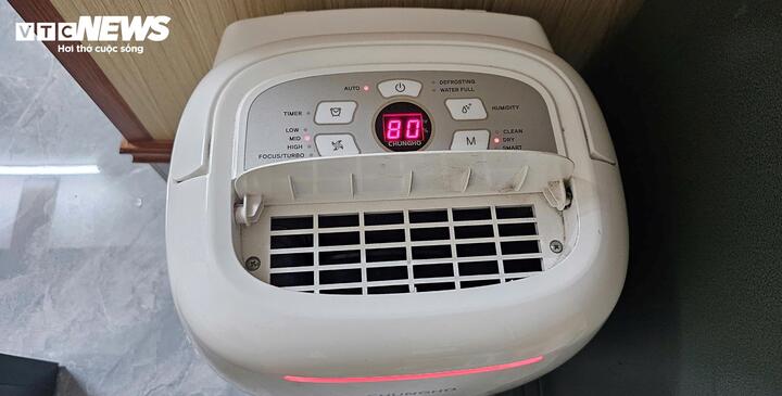 Chuyên gia lý giải vì sao Hà Nội nồm ẩm bất thường- Ảnh 2. Chuyên gia lý giải vì sao Hà Nội nồm ẩm bất thường- Ảnh 2.