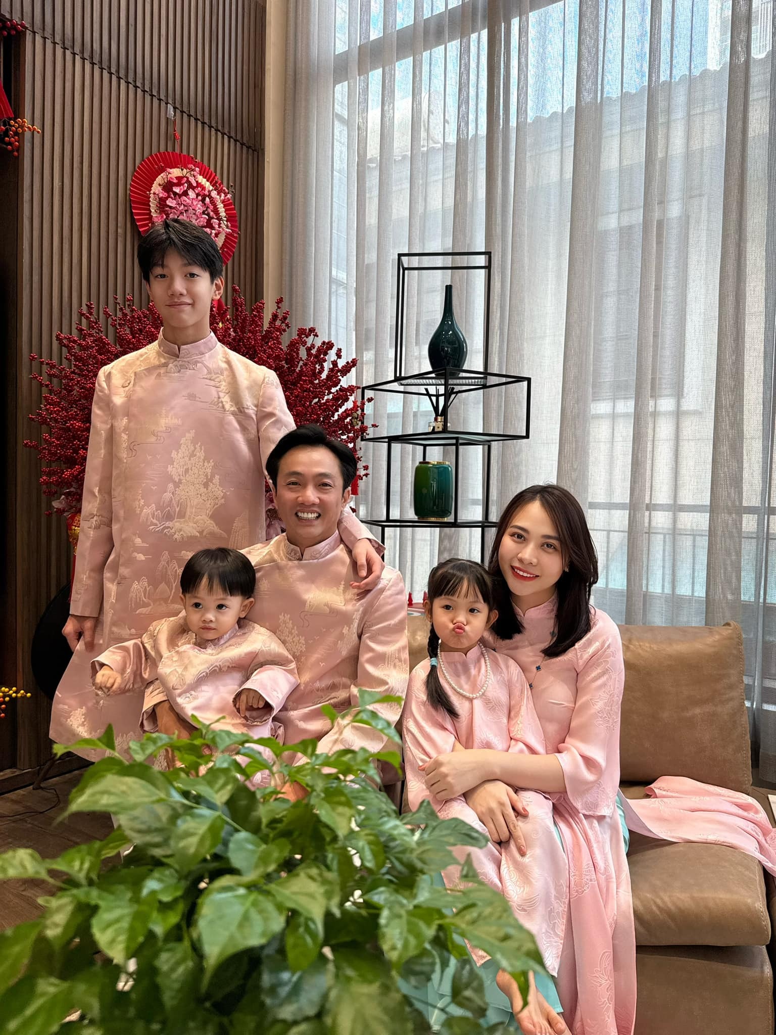 Cơ ngơi của "đại gia phố núi" Cường Đô La - Ảnh 13. Cơ ngơi của "đại gia phố núi" Cường Đô La - Ảnh 13.