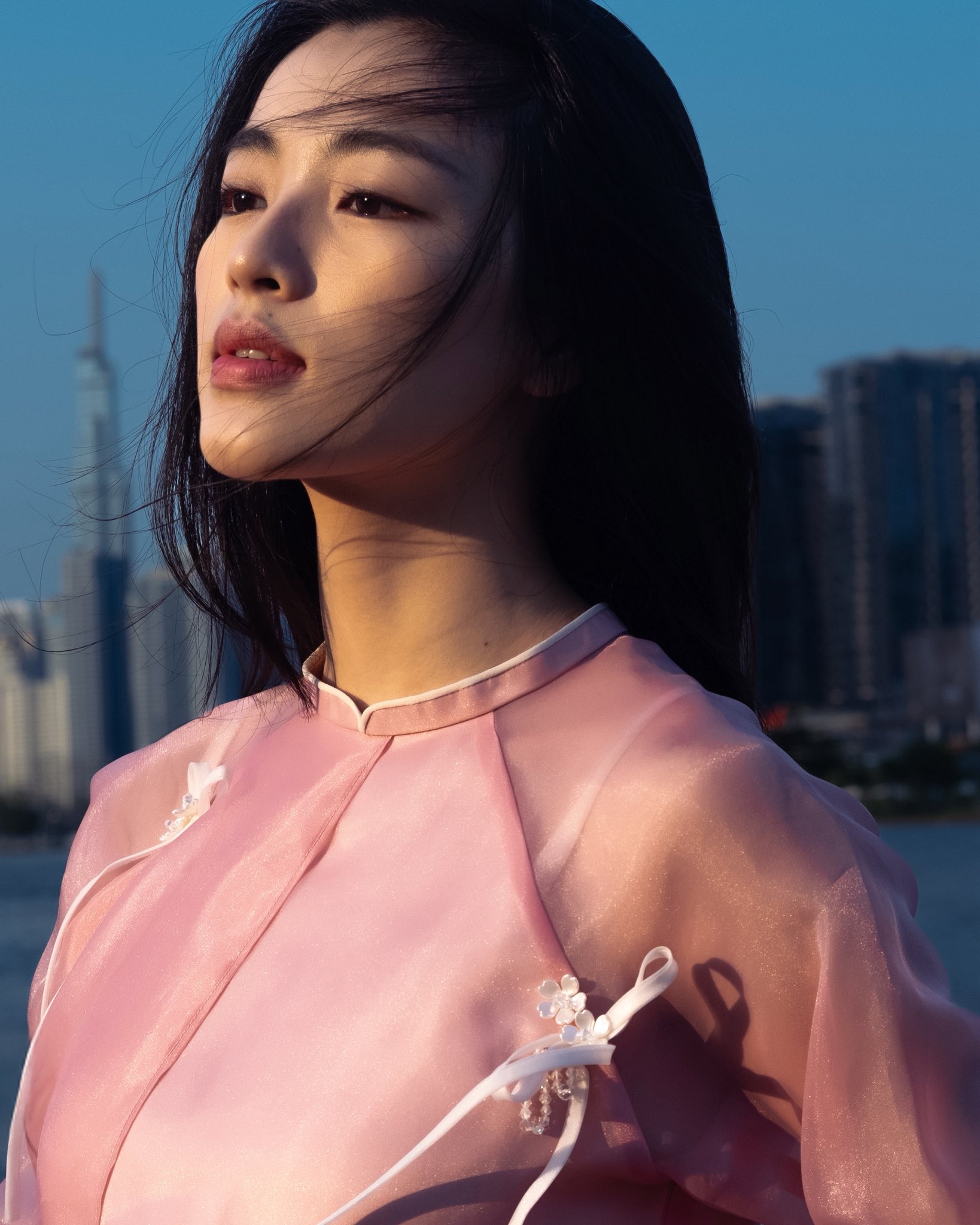 Vbiz có mỹ nhân đẹp đến mức được ví như Thư Kỳ, gì cũng có nhưng mãi không thể bật lên- Ảnh 4.