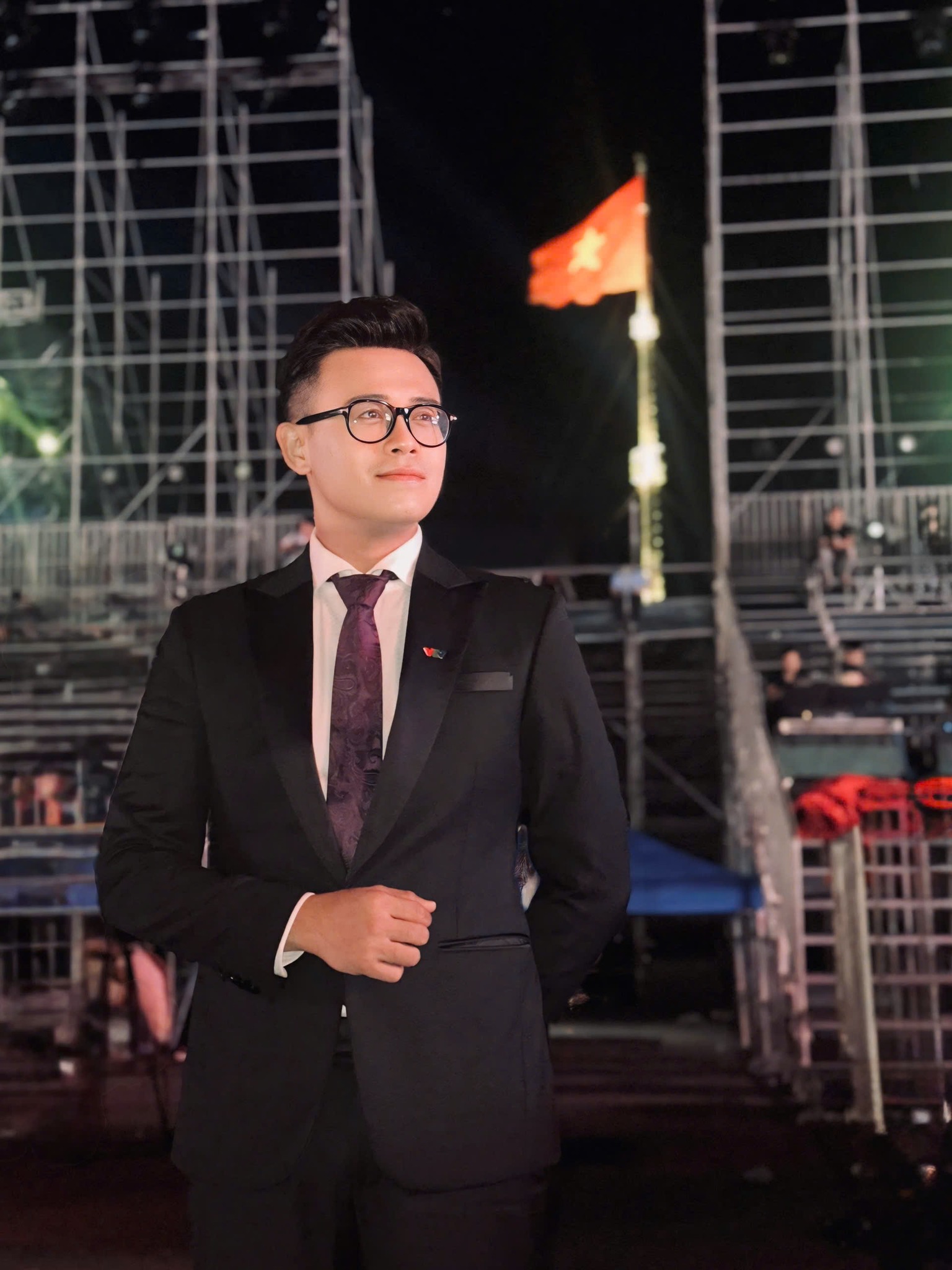 53627806610163018811635743381986348285878138n-204407-1764949846886-1764949847299382944924