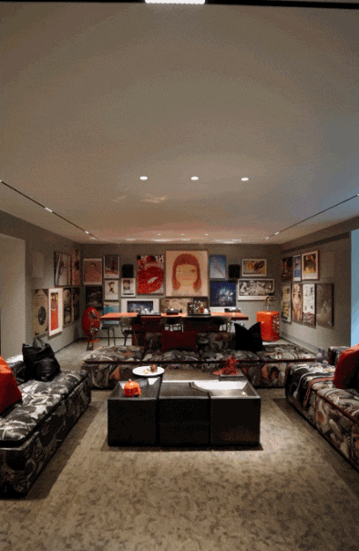 Vợ đi Mỹ, chồng ở nhà làm 1 việc “động trời” với biệt thự 700m2 rồi mới báo gia đình: “Đã đến lúc tôi sống thật với chính mình”- Ảnh 7.