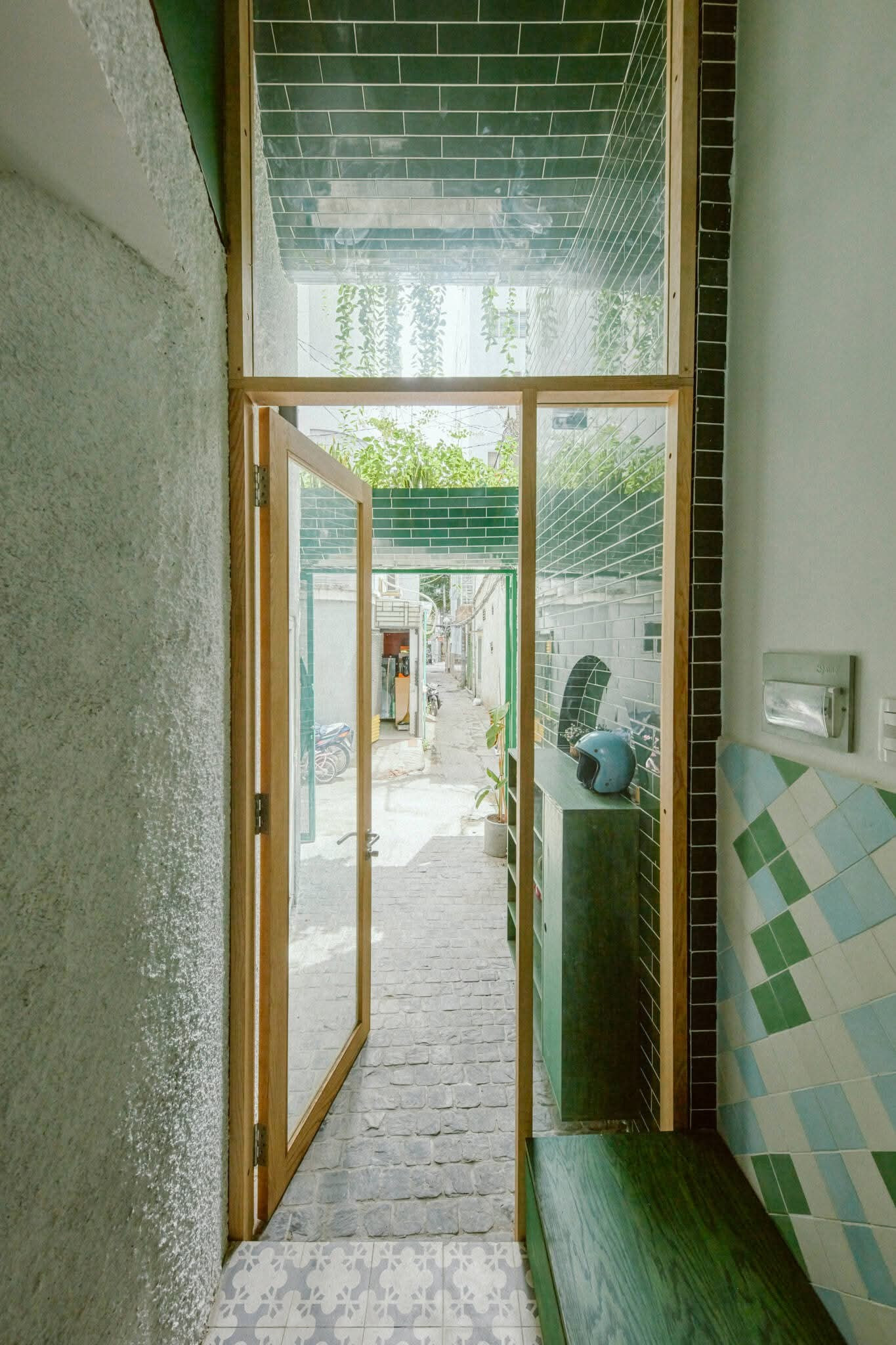 fb-img-1763434162684-1764893827103-17648938273271321986891