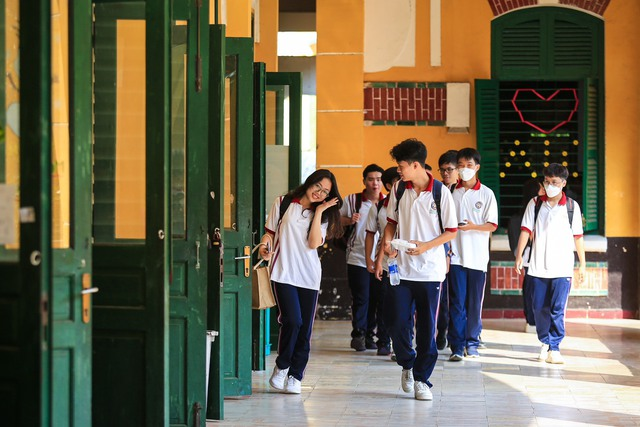 Từng là bệnh viện, ngôi trường này giờ siêu hot tại TP.HCM: Kiến trúc đẹp miễn chê, giơ máy lên là có ảnh đẹp- Ảnh 3. Từng là bệnh viện, ngôi trường này giờ siêu hot tại TP.HCM: Kiến trúc đẹp miễn chê, giơ máy lên là có ảnh đẹp- Ảnh 3.